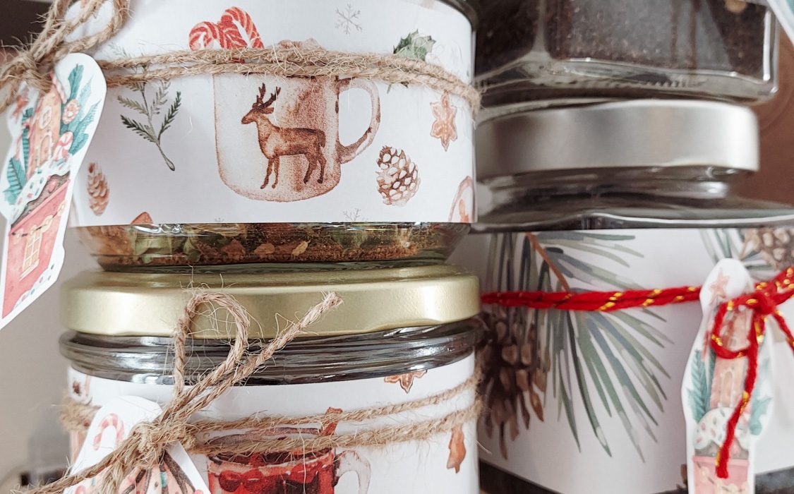 Tuto je décore mes boîtes de thé